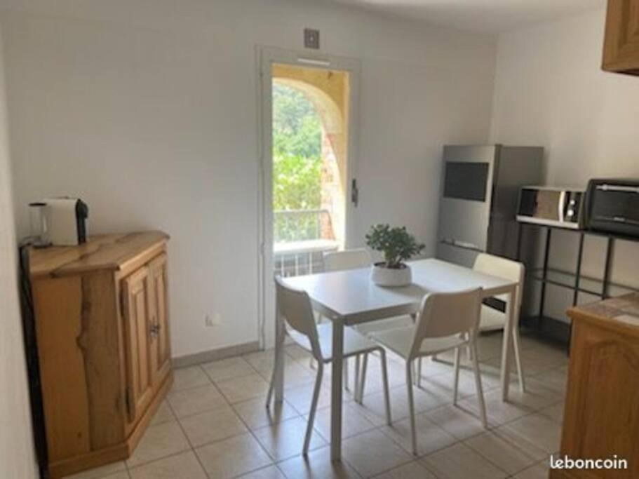 Appartamento Le Provence Avec Piscine, Climatisation Et Parking Uzès Esterno foto